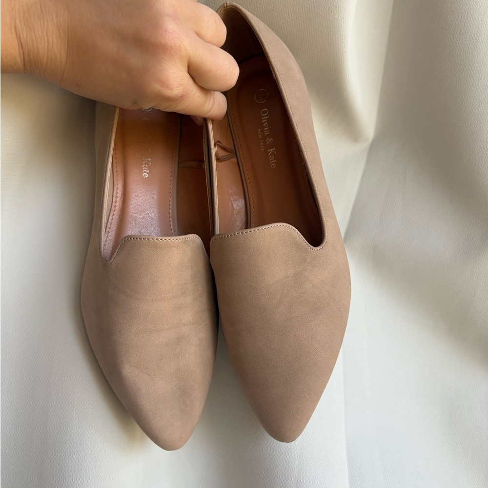 Beige pointed flats size 9 Olivia & Kate